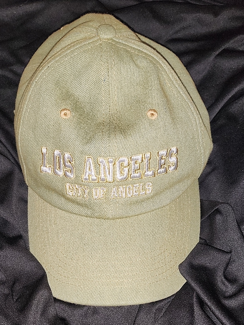 Los Angeles Embroidered Baseball Cap - Olive